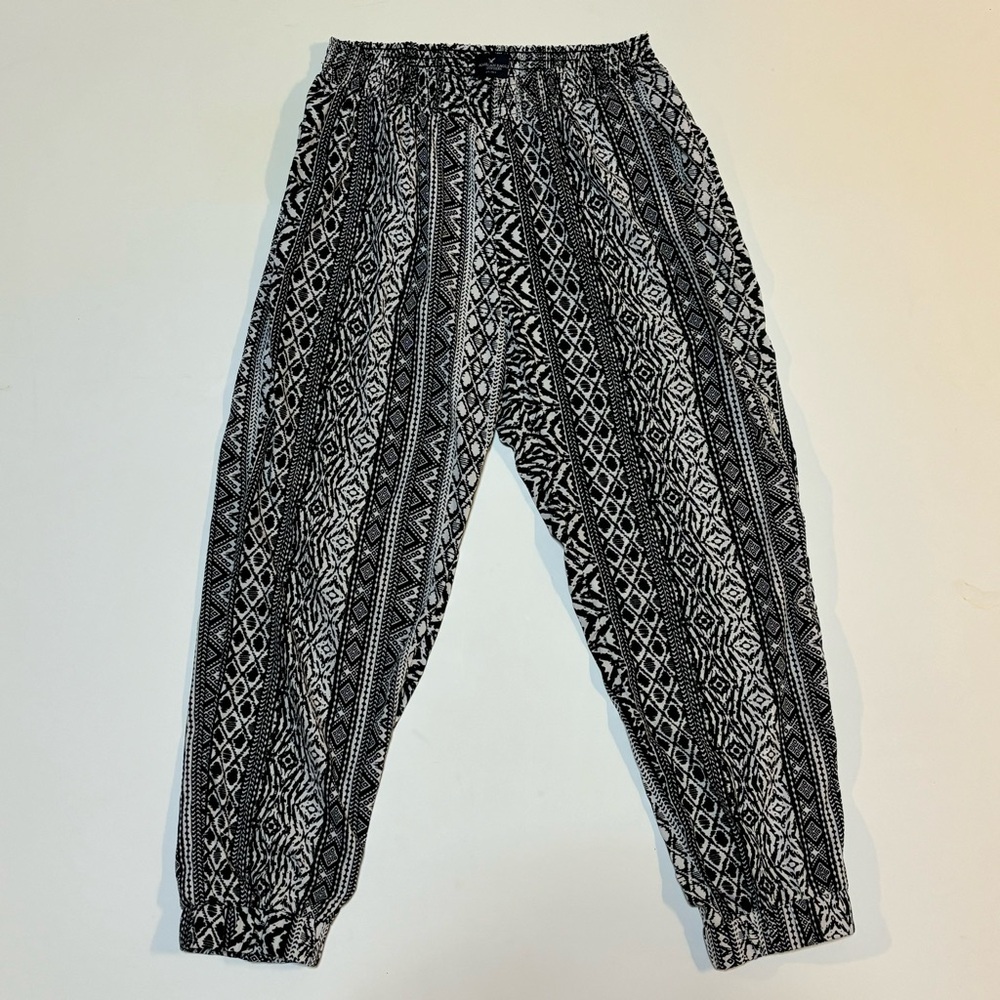 AE Flowy Tribal Print Harem Joggers M - Picture 2 of 8